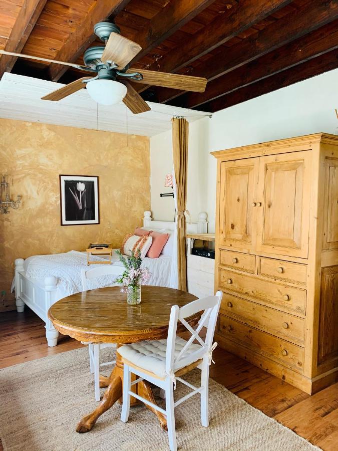 Under The Tuscan Sun Cottage In West Лос-Анджелес Экстерьер фото