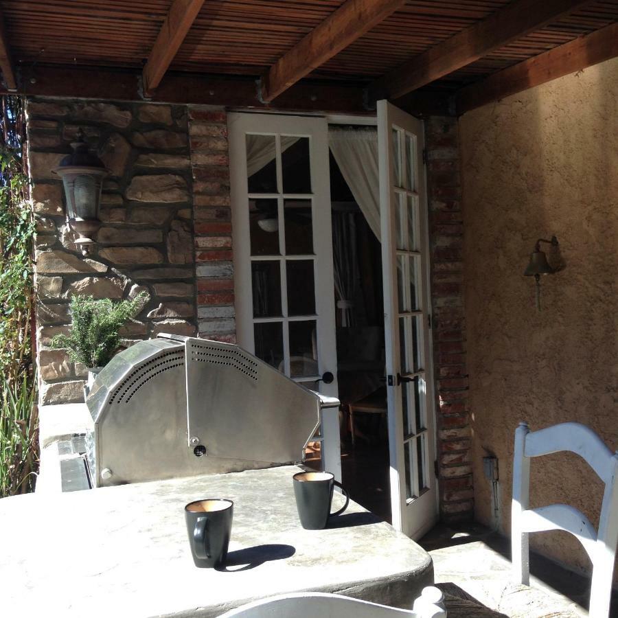 Under The Tuscan Sun Cottage In West Лос-Анджелес Экстерьер фото
